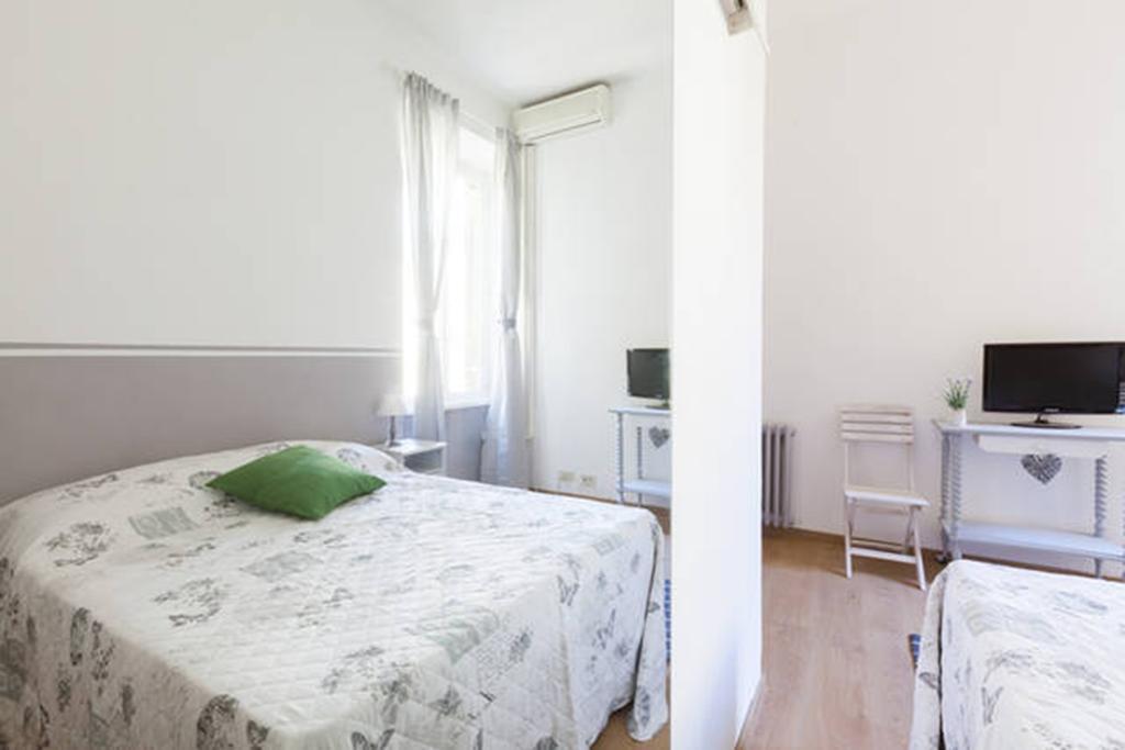 רומא Domus Merulana Bed And Breakfast חדר תמונה